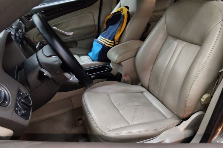 Used Ford Mondeo 2011 2.0L GTDi 200 Fashion Edition Left Front Seat