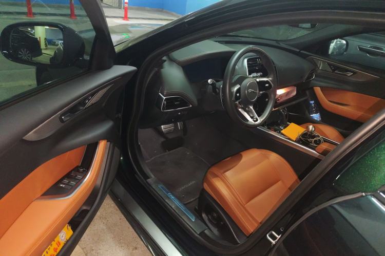 Used Jaguar XEL 2024 2.0T 250 PS R-DYNAMIC S Advanced Sport Edition Driver Seat