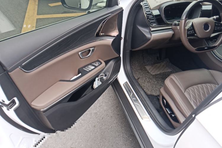 Used BYD Han 2020 EV Long-Range Deluxe Model Driver Seat