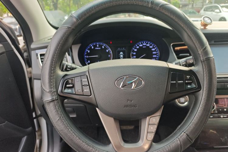 Used Hyundai Mistra 2014 1.8L Automatic Smart GLS Steering Wheel