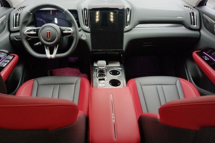 Used Hongqi HS3 2023 1.5T Two-Wheel Drive Shanwei Edition Center Console