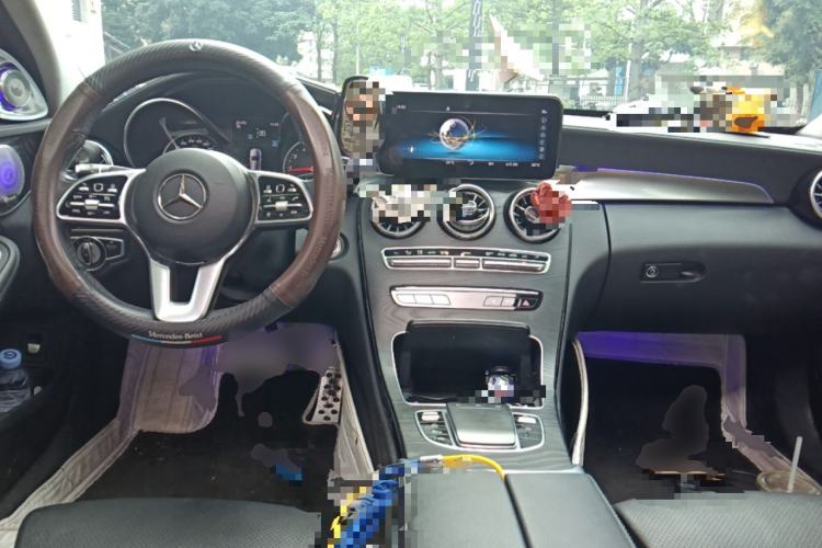 Used Mercedes-Benz C-Class 2019 C 180 L Fashion Edition Sport Version Center Console