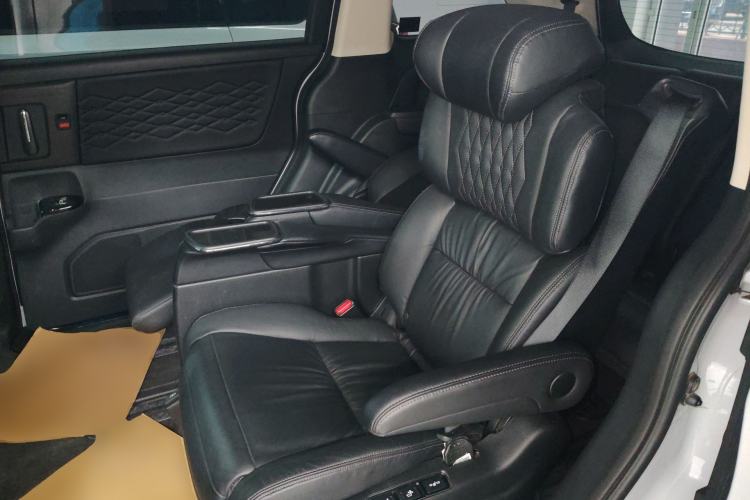 Used Honda Elysion 2024 2.0L eHEV Luxury Edition Left Rear Seat