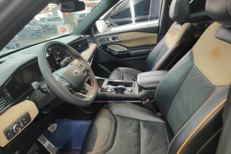 Used Ford Explorer 2024 2.3T EcoBoost Kunlun Peak Edition 7-Seater
