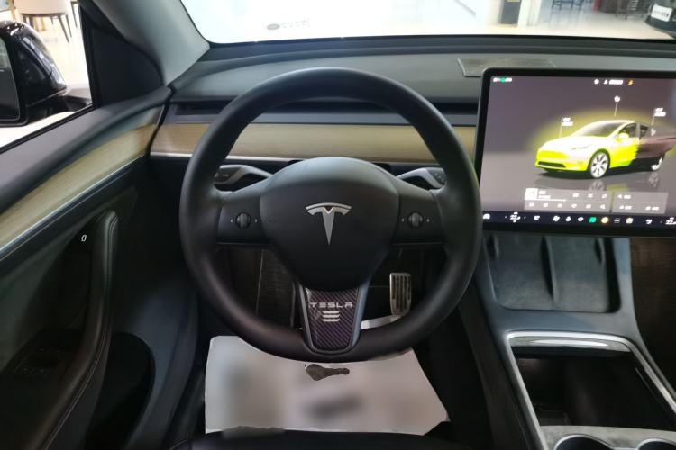 Used Tesla Model Y 2022 Rear-Wheel-Drive Version Steering Wheel