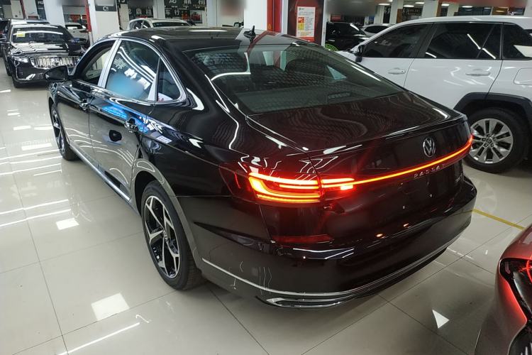 Used Volkswagen Passat 2026 Model, Outstanding 380TSI Xingkong Longteng Edition