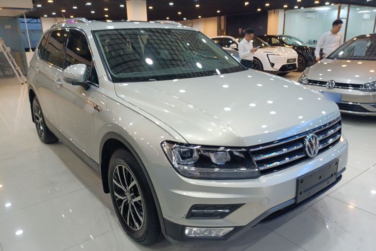 Used Volkswagen Tiguan L 2018 Facelift 330TSI Automatic Two-Wheel Drive Luxury Edition