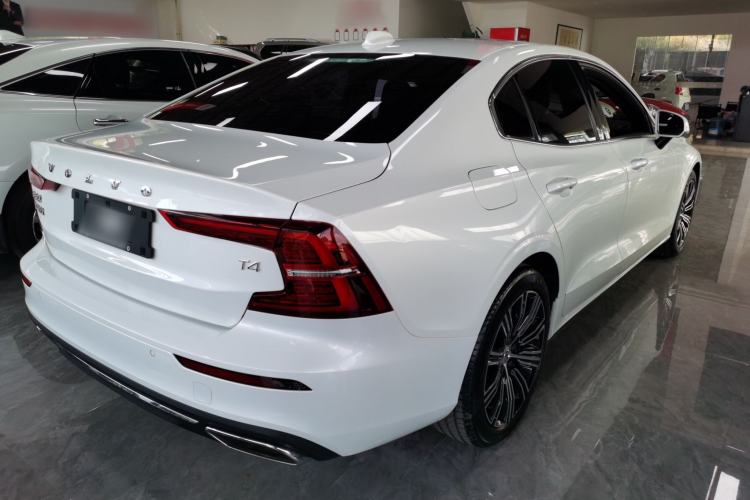 Used Volvo S60 2021 T4 Zhiyuan Luxury Edition Rear Right 45 Deg