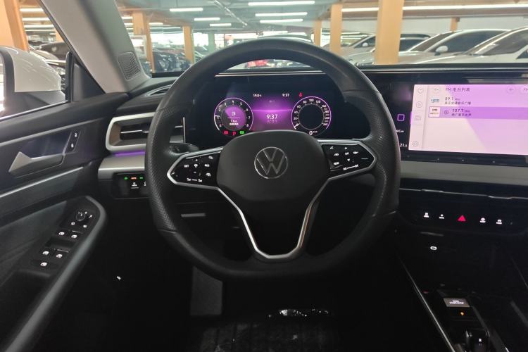 Used Volkswagen Lamando 2022 Lavida L 280TSI DSG Cool & Spicy Edition Steering Wheel