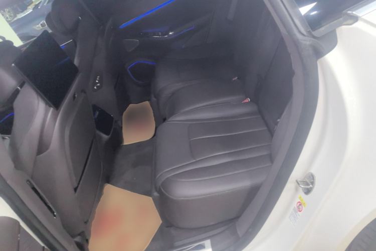 Used Denza Z9 2024 1100 km All-Wheel-Drive Ultra Version