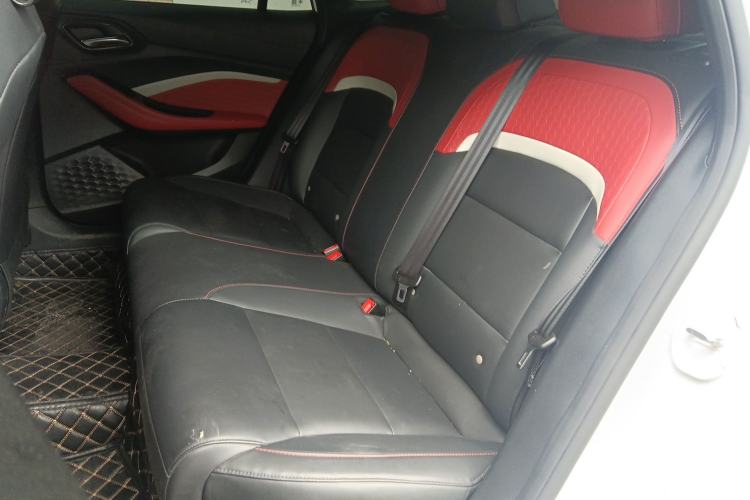 Used MG 5 2022 180 DVVT Manual Youth Luxury Edition
