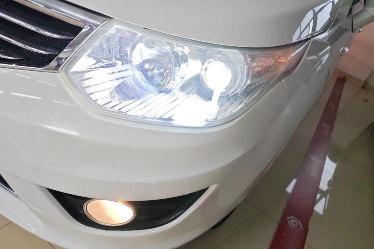 Used Cowin C3 2015 1.5L Manual Gold Diamond Edition