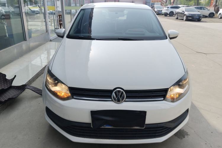 Used Volkswagen Polo 2014 1.4L Manual Fashion Edition Front