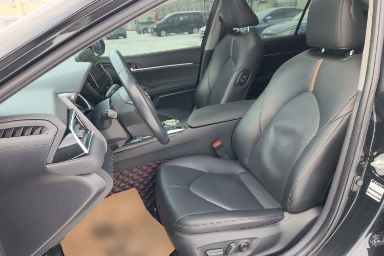 Used Toyota Camry 2023 2.0G Luxury Edition