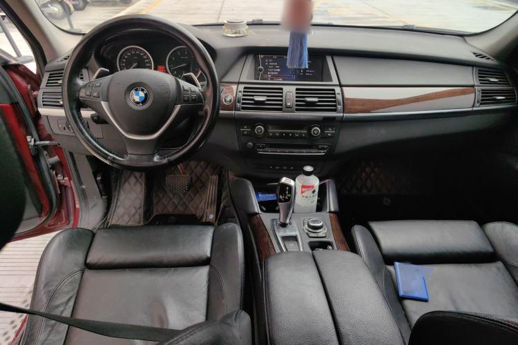 Used BMW X6 2011 xDrive35i Center Console