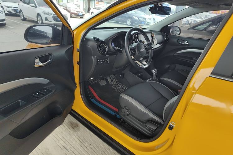 Used Kia kx1 Stonic 2021 1.4L CVT Fun & Sunroof Model