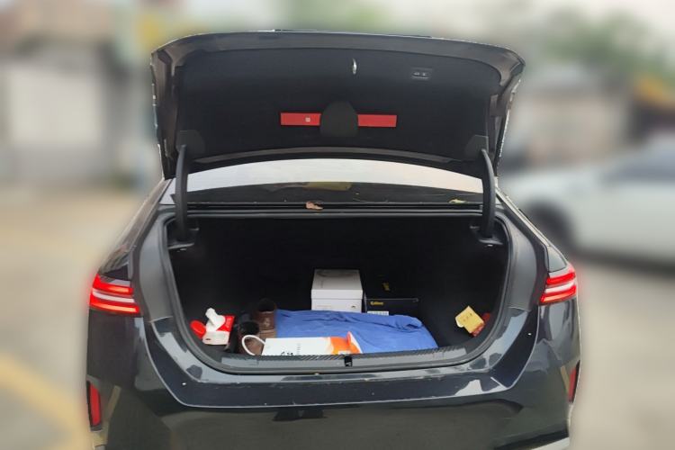 Used BMW 5 Series 2025 530Li Leading Model M Sport Package Trunk