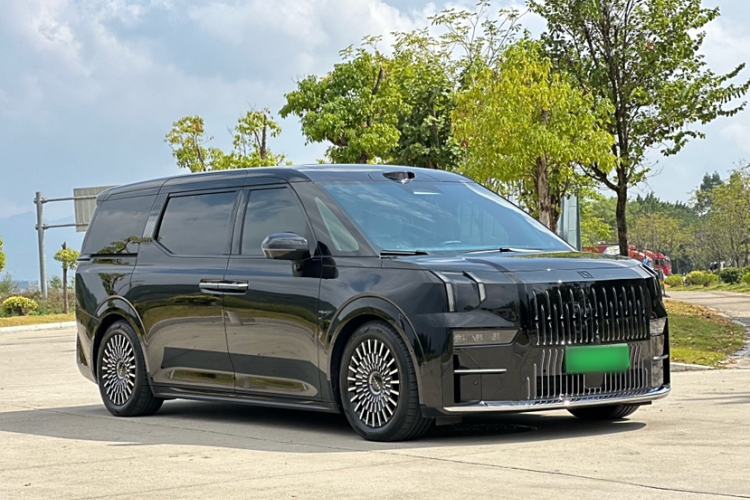 Used Zeekr 009 2024 Six-Seat Executive Version 4WD 108 kWh
