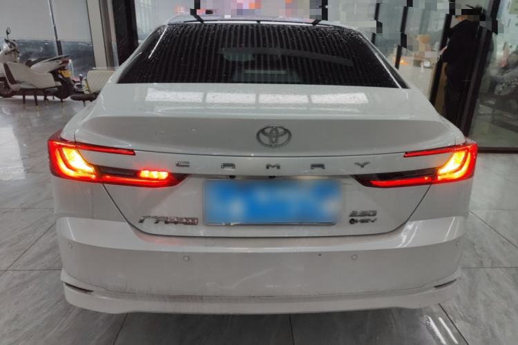 Used Toyota Camry 2024 Dual-Engine 2.5HG Prestige Edition Rear