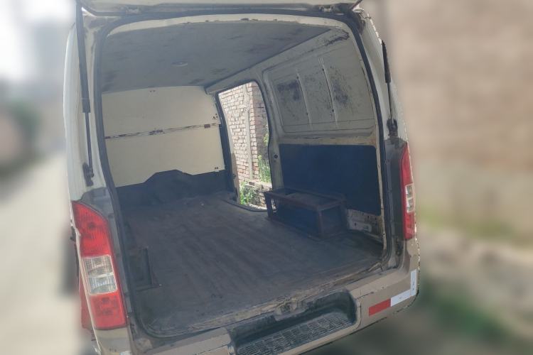 Used Foton Scenic G7 2017 2.0L Short-Wheelbase Commercial Van Flat Roof 2 Seats 4Q20M Trunk