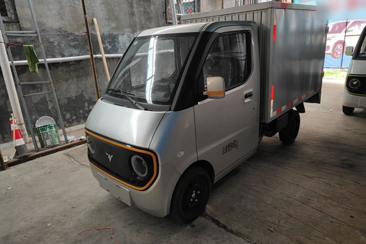 Used Neomor D02 2023 120km Van Comfort Version
