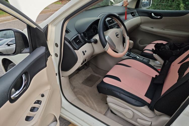 Used Nissan Tiida 2011 1.6L CVT Smart Version Driver Seat