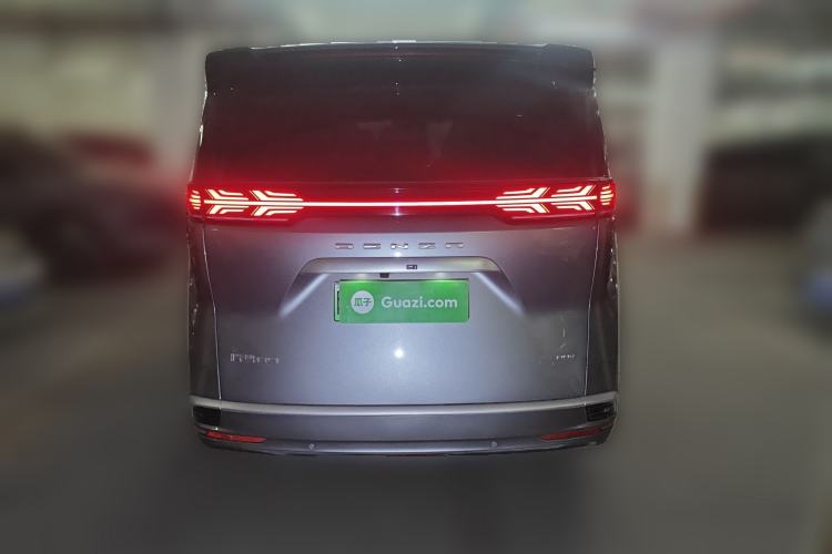 Used Denza D9 2024 DM-i 970 Luxury Model