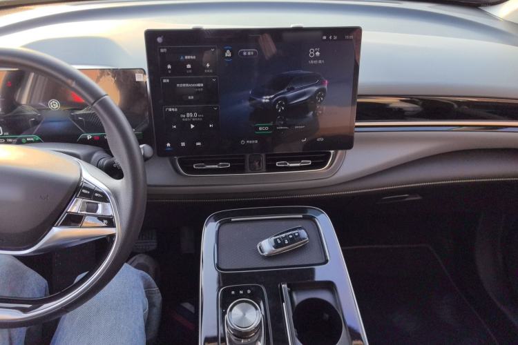 Used AION V 2022 Plus 70 Smart Edition Ternary Lithium Interior 2