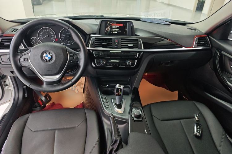 Used BMW 3 Series 2016 320Li Ambition Model Center Console