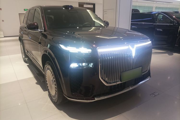 Used VOYAH Titan 2026 Model Max+ Front Right 45 Deg