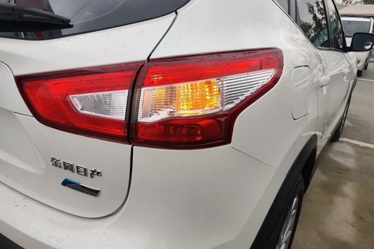 Used Nissan Qashqai 2017 2.0L CVT Elite Edition China V Standard Exterior 3