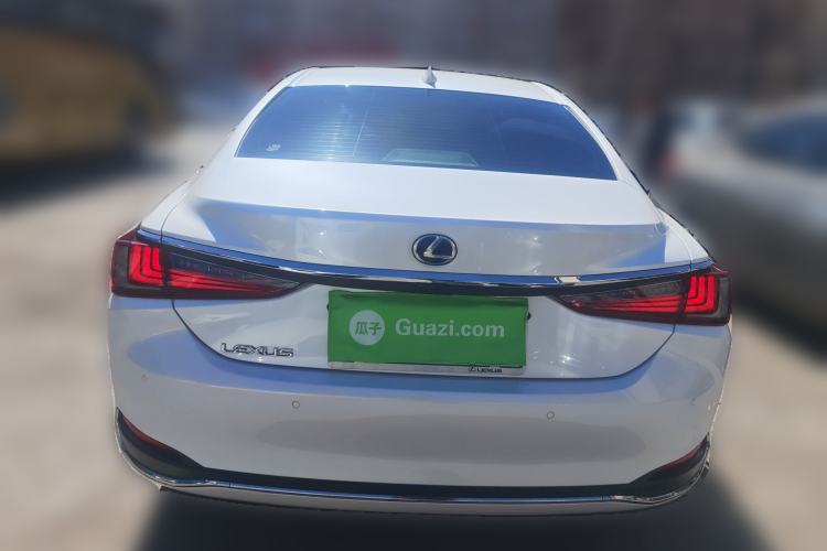 Used Lexus ES 2018 200 Excellence Edition China V Standard Rear