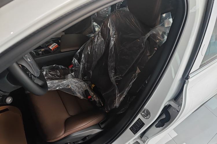 Used Volvo S60 2026 Model B4 Zhiyi Luxury Edition