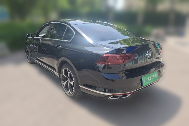 Used Volkswagen Magotan 2023 2 Million Units Limited Edition 330TSI DSG Leading Version
