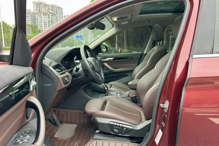 Used BMW X1 2020 sDrive25Li Leading Model Interior 4