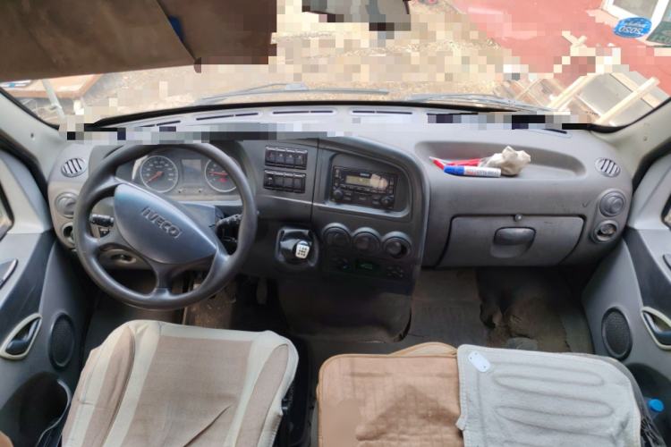 Used Iveco Power Daily 2013 2.5T-A37 Dual-Purpose High-Roof Van