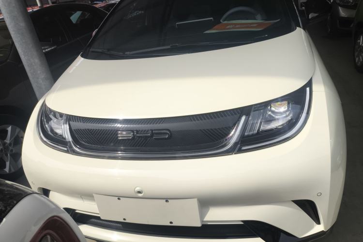 Used BYD Dolphin 2023 420 km Fashion Edition
