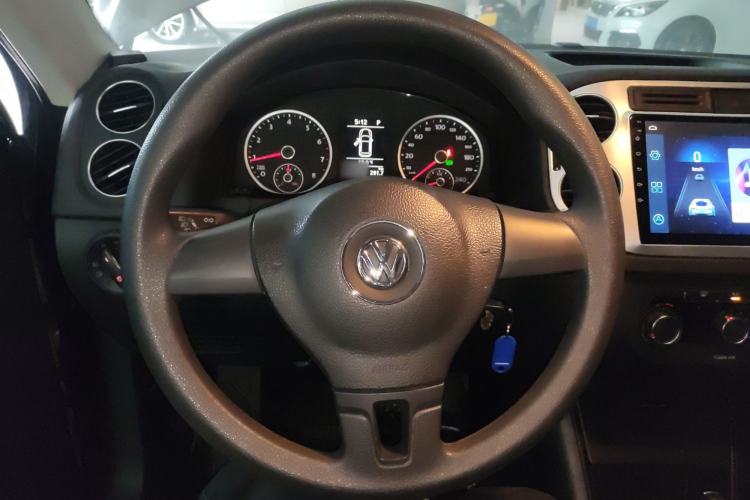 Used Volkswagen Tiguan L 2016 300TSI Automatic Two-Wheel Drive Trend Edition
