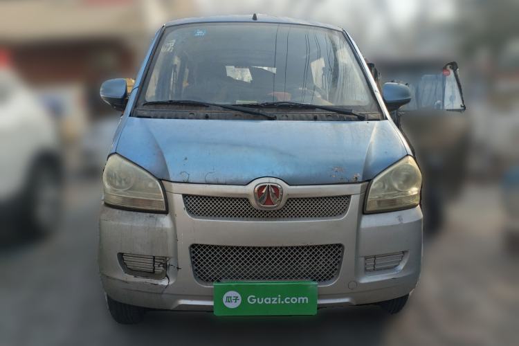 Used BAIC Weiwang 306 2011 1.3L base model 7 seats Front