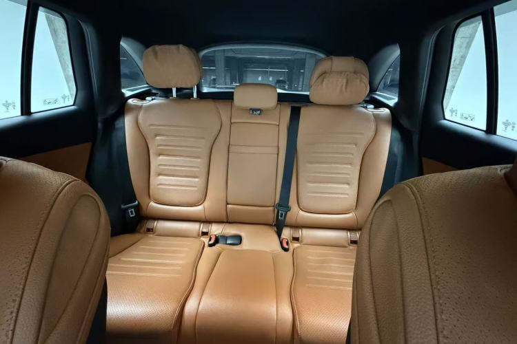 Used Mercedes-Benz GLC 2024 GLC 260 L 4MATIC Dynamic Edition 5-seater