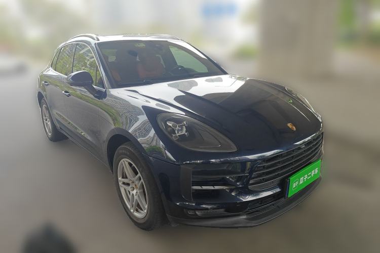 Used Porsche Macan 2018 Macan 2.0T Front Right 45 Deg