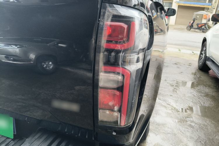 Used Great Wall Poer 2023 2.0T Commercial Version Manual Diesel 4x4 Elite Long-Box GW4D20M Right Rear Taillight