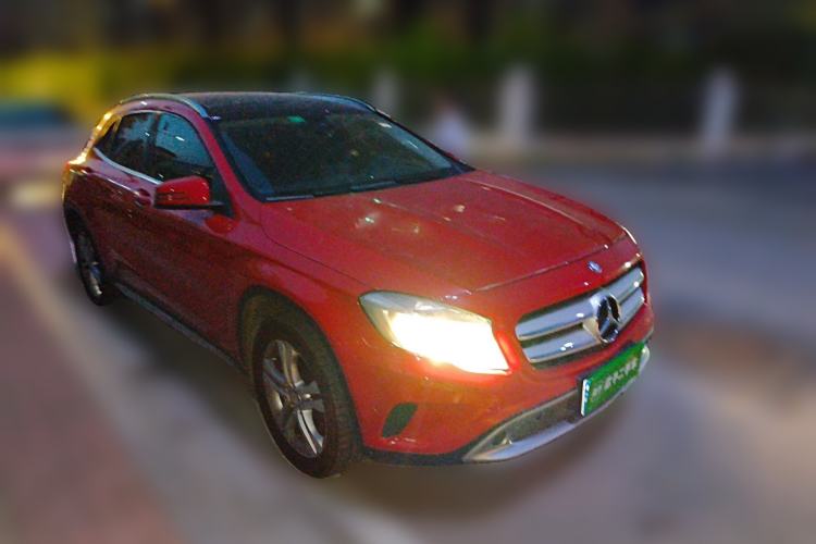 Used Mercedes-Benz GLA 2016 GLA 200 Sport Edition Front Right 45 Deg