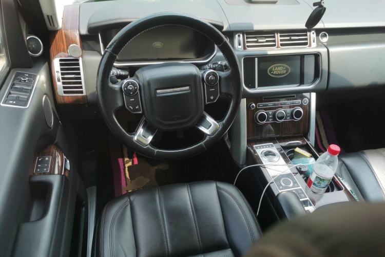 Used Land Rover Range 2015 3.0 SC V6 Vogue Steering Wheel