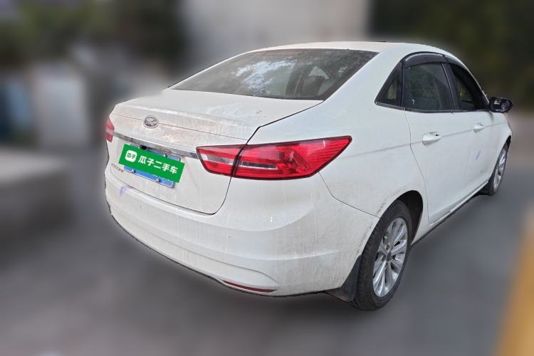 Used Ford Escort 2015 1.5L Manual Fashion Edition