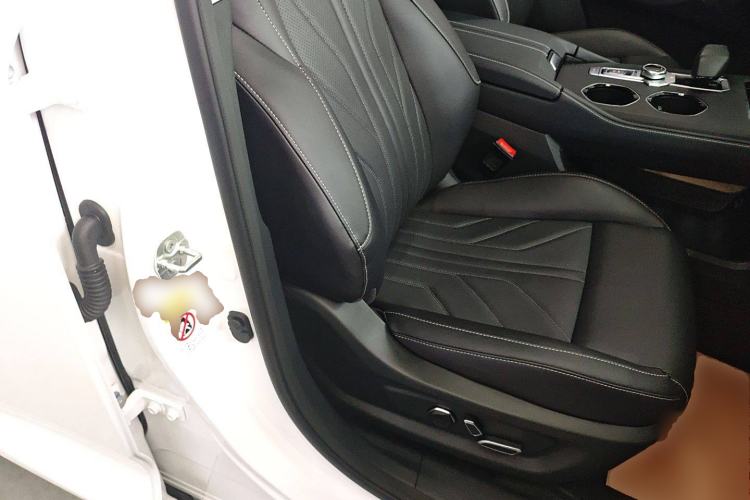 Used CHANGAN UNI-K iDD 2023 Zhidian iDD 1.5T 135km Smart & Fun Model Right Front Seat