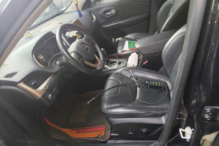 Used Jeep Cherokee 2016 2.4L Leading Edition