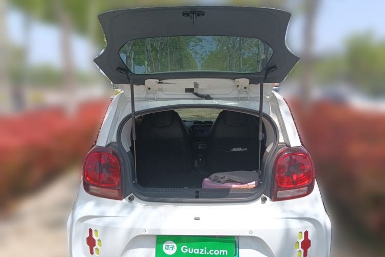 Used Roewe Clever 2021 302 km New Four-Seater Super-Efficient Version
