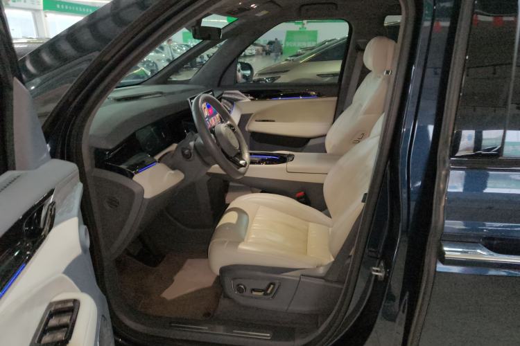 Used Zeekr 009 2022 WE Edition Left Front Seat