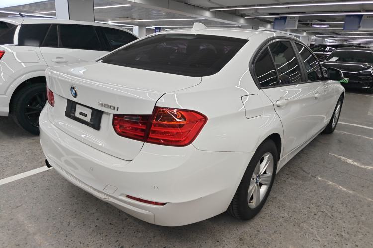 Used BMW 3 Series 2015 320i Luxury Line Stylish Edition
